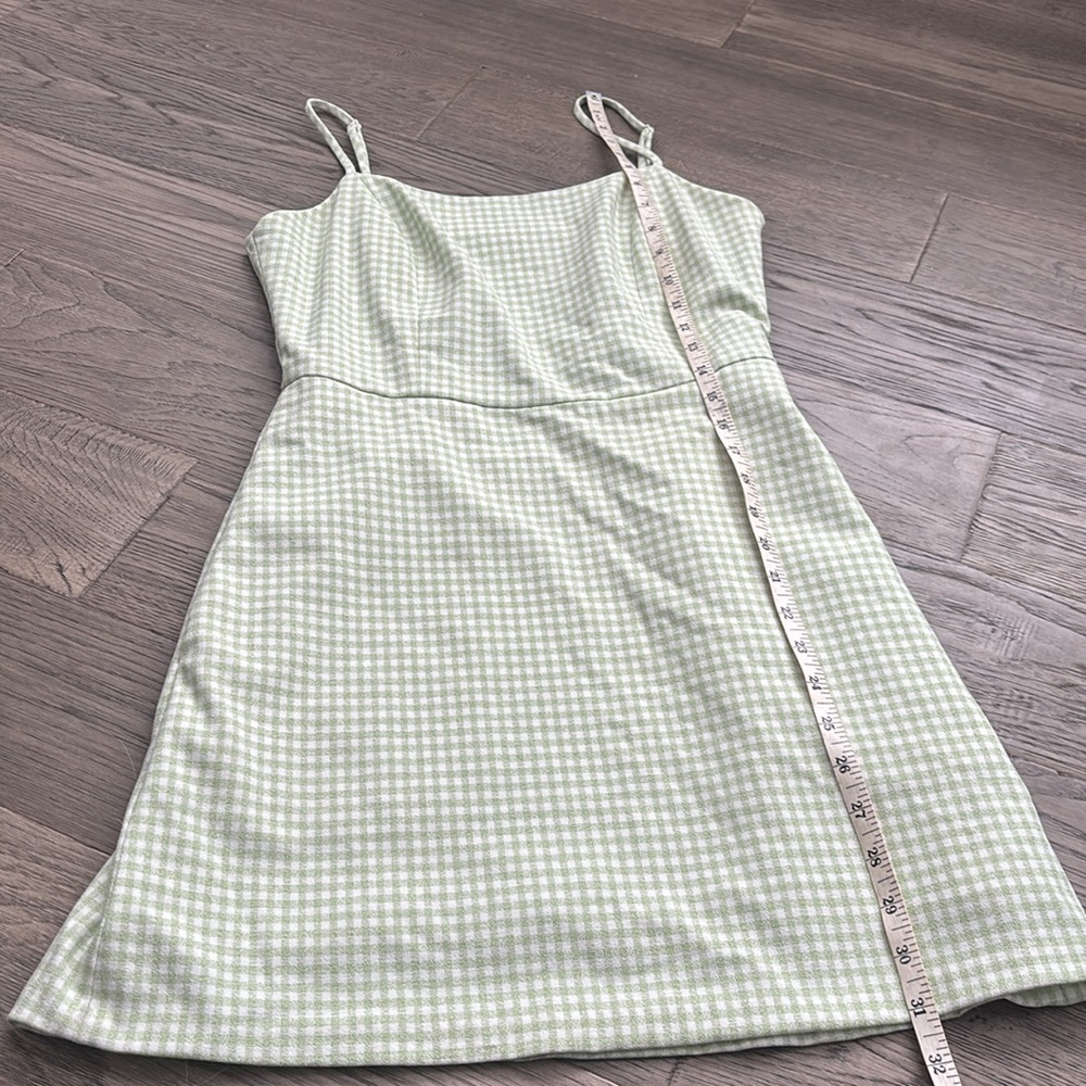 Wildfred | Aritzia Isabelle dress in gingham light green and white size 4 - Picture 9 of 16